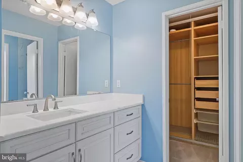 Other - 7802 Harrowgate Cir #D, Springfield, VA 22152 photo 5 of 8