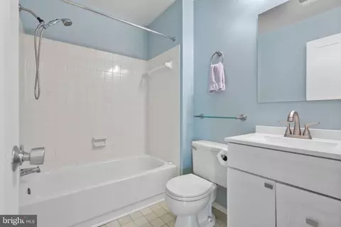 Bath - 7802 Harrowgate Cir #D, Springfield, VA 22152 photo 3 of 3