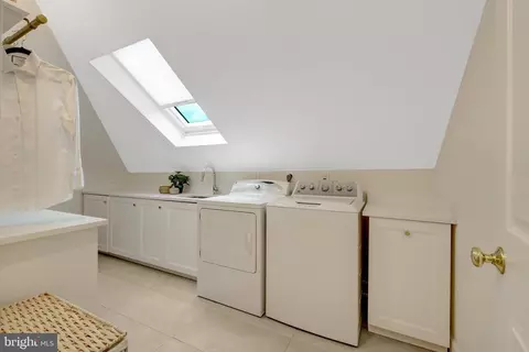 Other - 6305 Dunaway Ct, Mclean, VA 22101 photo 12 of 32
