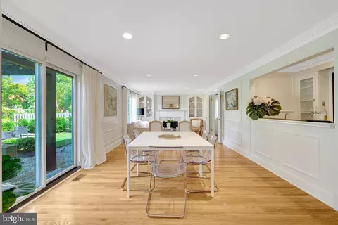 Dining - 6305 Dunaway Ct, Mclean, VA 22101 photo 4 of 6