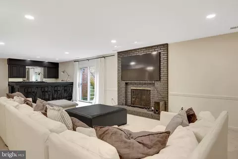 Other - 6305 Dunaway Ct, Mclean, VA 22101 photo 17 of 32