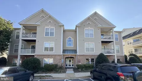 6535 Grange Ln #202, Alexandria, VA 22315