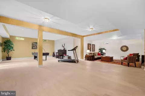 Living - 6281 Timarron Cove Ln, Burke, VA 22015 photo 6 of 6