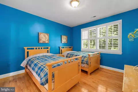 Bedroom - 6281 Timarron Cove Ln, Burke, VA 22015 photo 7 of 8