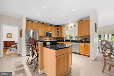 Kitchen - 6281 Timarron Cove Ln, Burke, VA 22015 photo 1 of 5