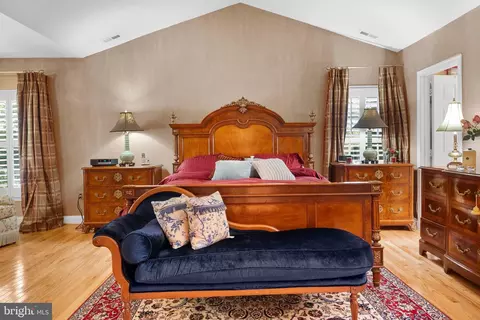 Bedroom - 6281 Timarron Cove Ln, Burke, VA 22015 photo 2 of 8