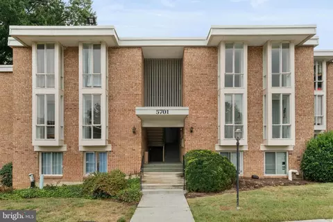 5701 Indian Ct #8, Alexandria, VA 22303