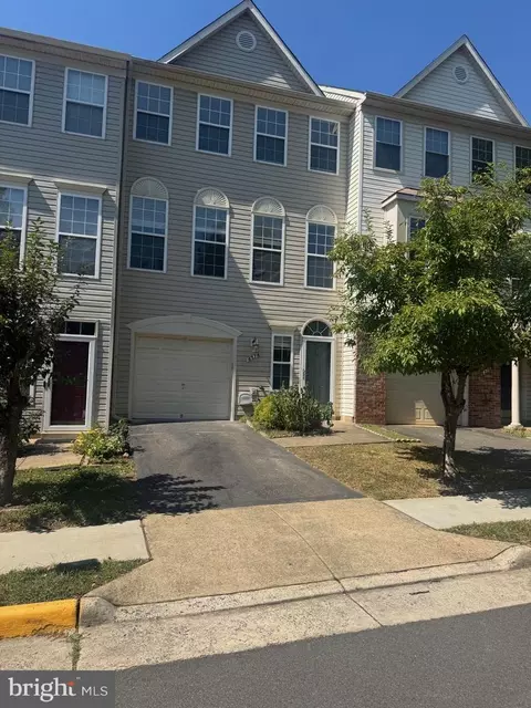 6378 James Harris Way, Centreville, VA 20121