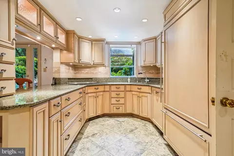 702 Belgrove Rd, Mclean, VA 22101 photo 4