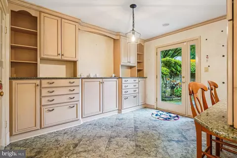 702 Belgrove Rd, Mclean, VA 22101 photo 8