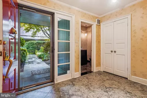 702 Belgrove Rd, Mclean, VA 22101 photo 2
