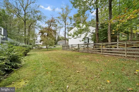 Exterior - 2657 Chiswell Pl, Herndon, VA 20171 photo 7 of 7