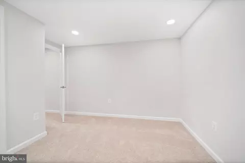Bedroom - 2657 Chiswell Pl, Herndon, VA 20171 photo 6 of 6