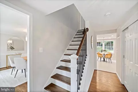 Entry Way - 2657 Chiswell Pl, Herndon, VA 20171 photo 2 of 4