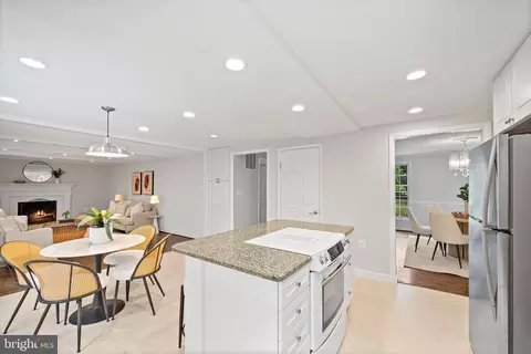 Kitchen - 2657 Chiswell Pl, Herndon, VA 20171 photo 4 of 4