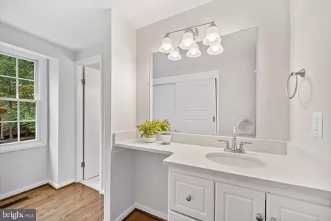 Bath - 2657 Chiswell Pl, Herndon, VA 20171 photo 1 of 3