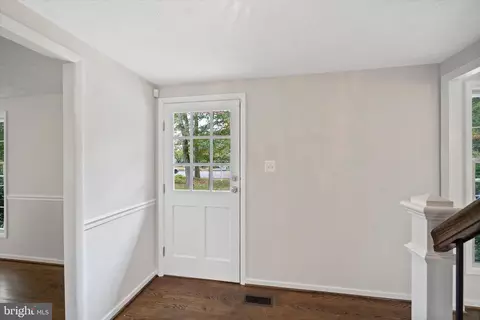 Entry Way - 2657 Chiswell Pl, Herndon, VA 20171 photo 1 of 4