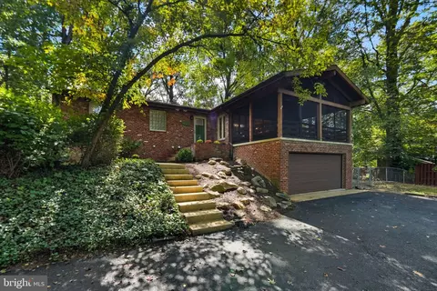 7404 Oriole Ave, Springfield, VA 22150