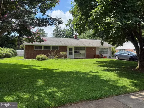 7319 Inzer St, Springfield, VA 22151