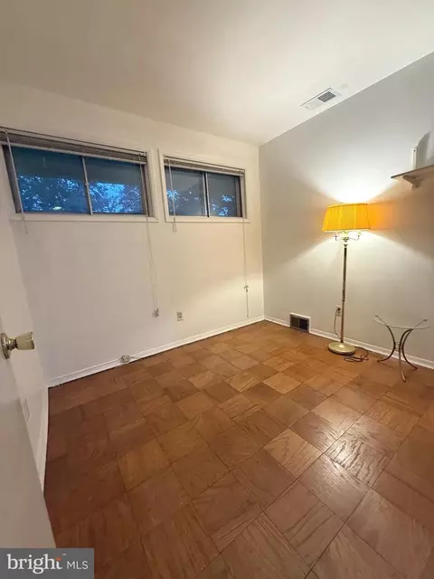 7319 Inzer St, Springfield, VA 22151 photo 12