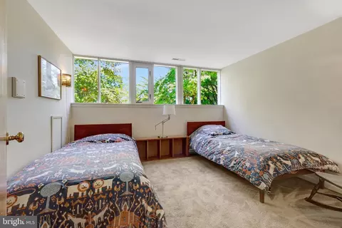 Bedroom - 6655 Chilton Ct, Mclean, VA 22101 photo 5 of 8