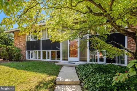 Exterior - 6655 Chilton Ct, Mclean, VA 22101 photo 14 of 14