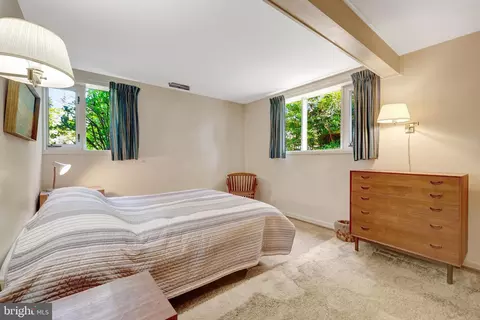 Bedroom - 6655 Chilton Ct, Mclean, VA 22101 photo 7 of 8