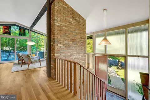 Entry Way - 6655 Chilton Ct, Mclean, VA 22101 photo 1 of 4