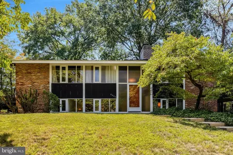 6655 Chilton Ct, Mclean, VA 22101