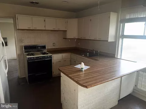 Kitchen - 5215 Gilpin Dr, Springfield, VA 22151 photo 1 of 1