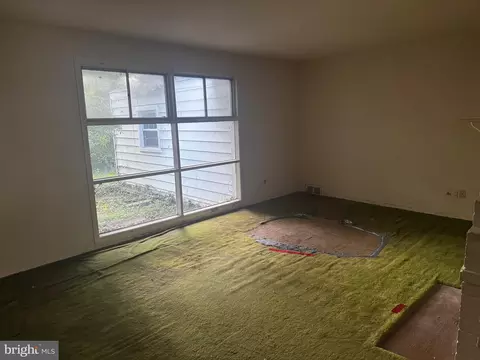 Living - 5215 Gilpin Dr, Springfield, VA 22151 photo 1 of 3