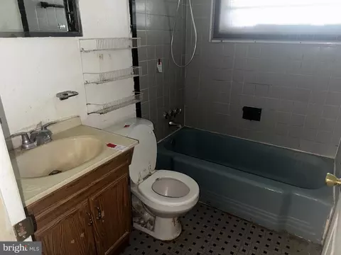 Bath - 5215 Gilpin Dr, Springfield, VA 22151 photo 2 of 2
