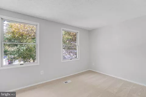 8422 Red Eagle Ct, Lorton, VA 22079 photo 23