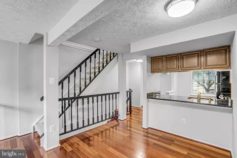 8422 Red Eagle Ct, Lorton, VA 22079 photo 10