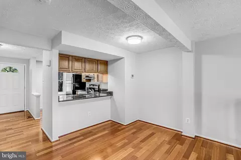8422 Red Eagle Ct, Lorton, VA 22079 photo 11