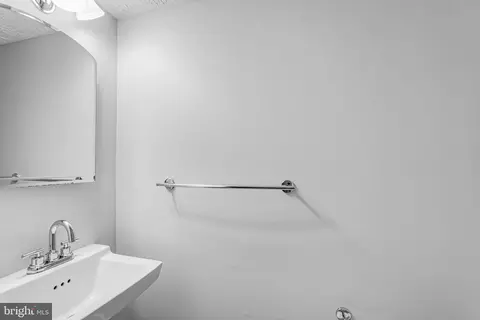 8422 Red Eagle Ct, Lorton, VA 22079 photo 29