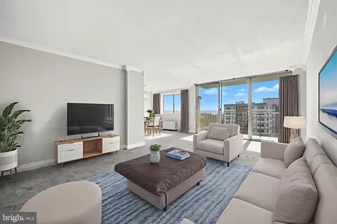 2059 Huntington Ave #907, Alexandria, VA 22303