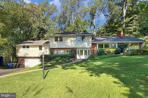 3516 Highview Pl, Falls Church, VA 22044