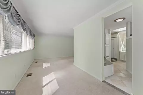 Entry Way - 6636 Ridgeway Dr, Springfield, VA 22150 photo 2 of 4