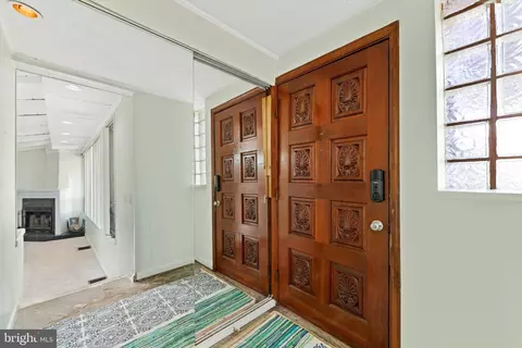 Entry Way - 6636 Ridgeway Dr, Springfield, VA 22150 photo 1 of 4