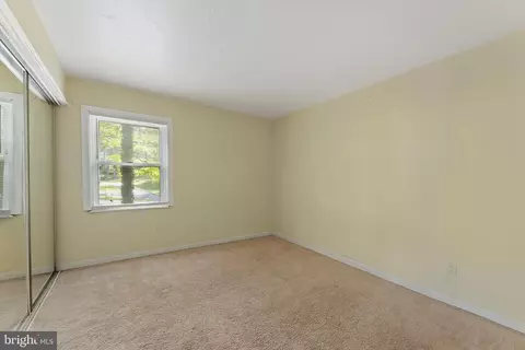 Bedroom - 6636 Ridgeway Dr, Springfield, VA 22150 photo 2 of 3