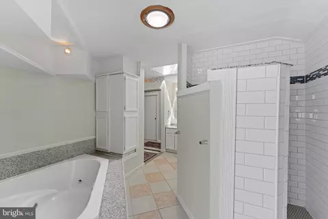 Bath - 6636 Ridgeway Dr, Springfield, VA 22150 photo 1 of 3