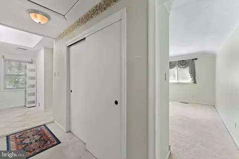 Entry Way - 6636 Ridgeway Dr, Springfield, VA 22150 photo 3 of 4