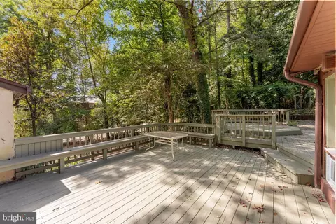 Exterior - 6636 Ridgeway Dr, Springfield, VA 22150 photo 3 of 6