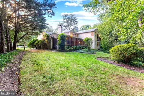 Other - 1560 Forest Villa Ln, Mclean, VA 22101 photo 25 of 25