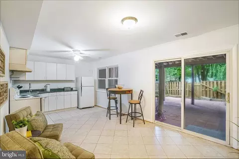 8006 Northumberland Rd, Springfield, VA 22153 photo 37