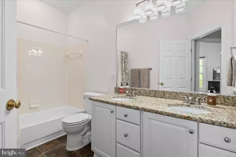6347 Simmer Cir, Springfield, VA 22150 photo 40