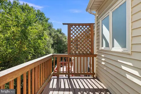 6347 Simmer Cir, Springfield, VA 22150 photo 38