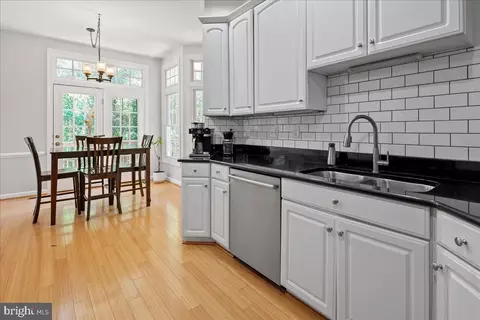 6347 Simmer Cir, Springfield, VA 22150 photo 22