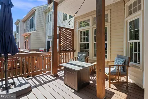6347 Simmer Cir, Springfield, VA 22150 photo 32